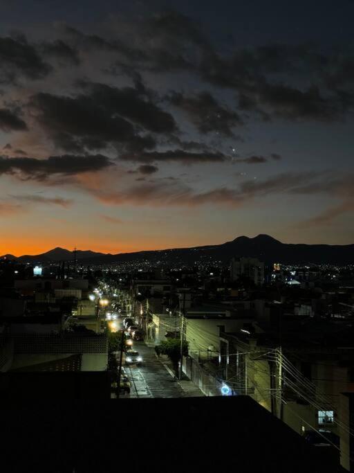 Apartamento Loft Moderno Con Dos Camas King En Zona Boulevard Morelia